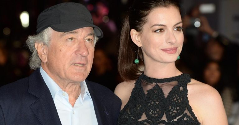 Anne Hathaway presents her New Intern: Robert De Niro