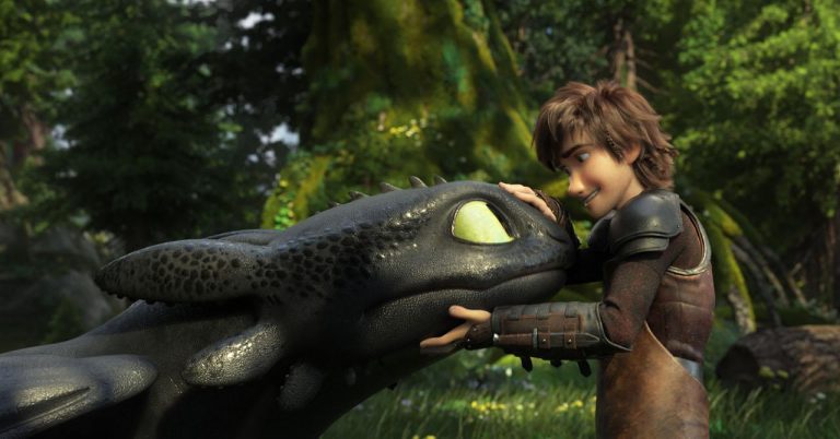 Dragons: The friendship between Toothless and Hiccup in three cute scenes