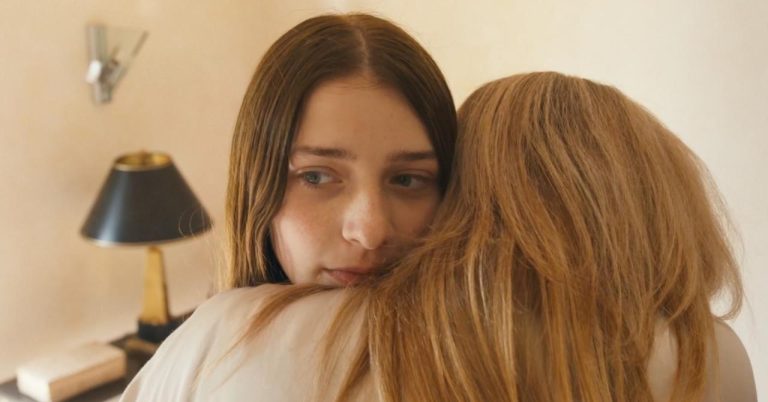 Holly: the new film produced by the Dardenne brothers at the heart of the divine (trailer)