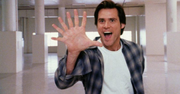 Bruce Almighty or the comic power of Jim Carrey (review)