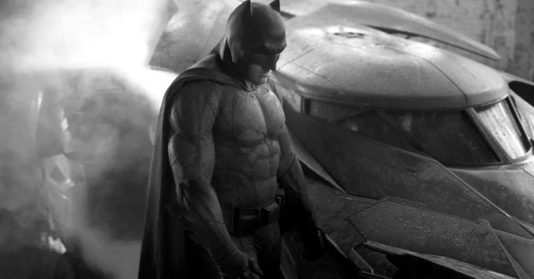 Zack Snyder defends his Batman's murderous behavior